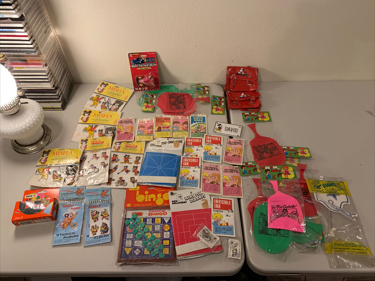 Vintage 1970's -1980's Vending Machine Type TOYS Lot Cracker Vintage 1970's -1980's Vending Machine Type TOYS Lot Cracker