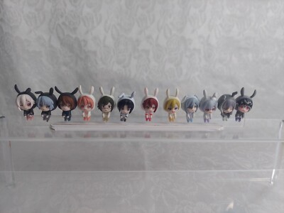 Vintage ဗ   ID7 Idolish7 Trigger Momo Yuki    Figure Rabbit Bunny Keychain Set