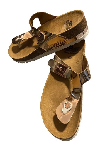 Dr. Scholl display picture 1