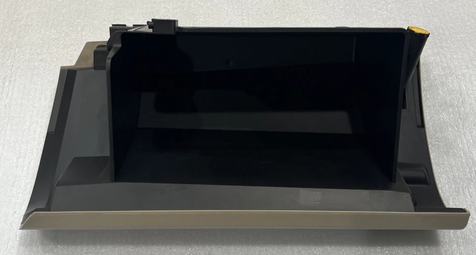 10-14 SUBARU OUTBACK-LEGACY PORTA-LUVAS COMPARTIMENTO DE ARMAZENAMENTO BEGE/MARFIM - Imagem 2 de 4