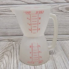 Tupperware Wet Dry Solid Liquid Size 1 Cup 8 oz Double Measuring Cup 860 Vtg