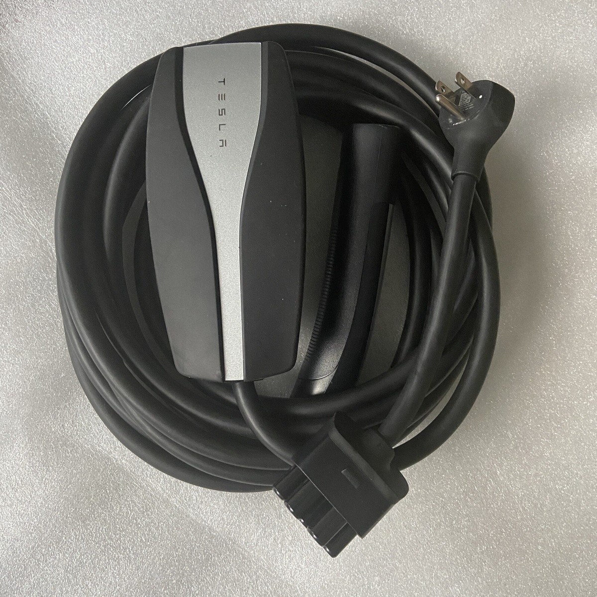 Tesla Gen 2 Mobile Charger – Universal Charging Cable For Model S 3 X Y (Used)