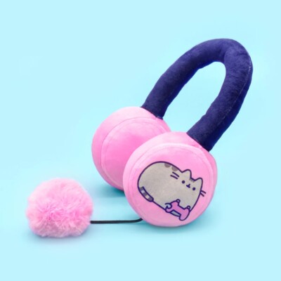 NEW Pusheen Cat Kit Winter 2022 Box Plush Headset Toy Sealed