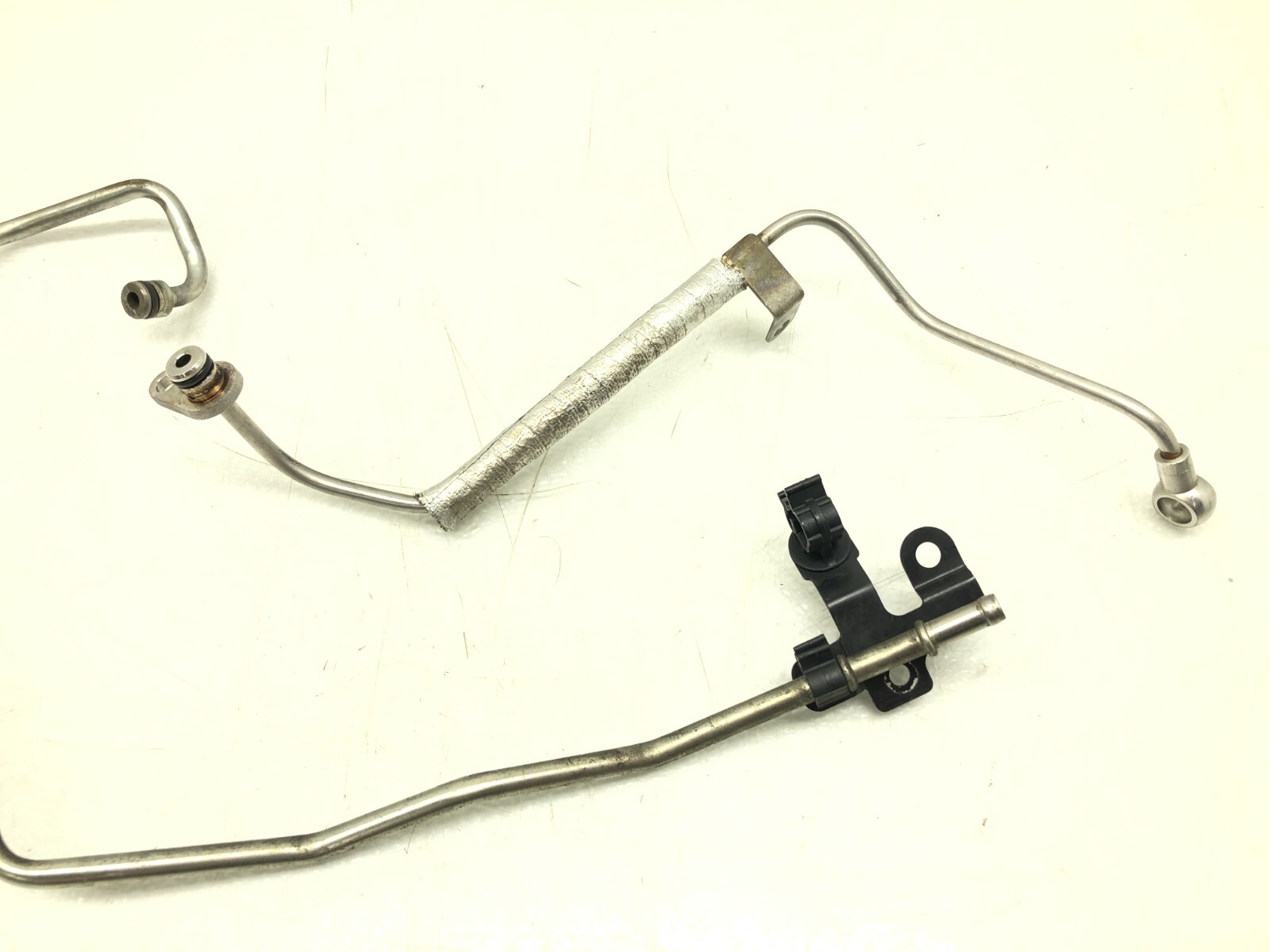 2014-2020 MASERATI GHIBLI SQ4 3.0L V6 ENGINE FUEL INJECTOR LINES OEM.