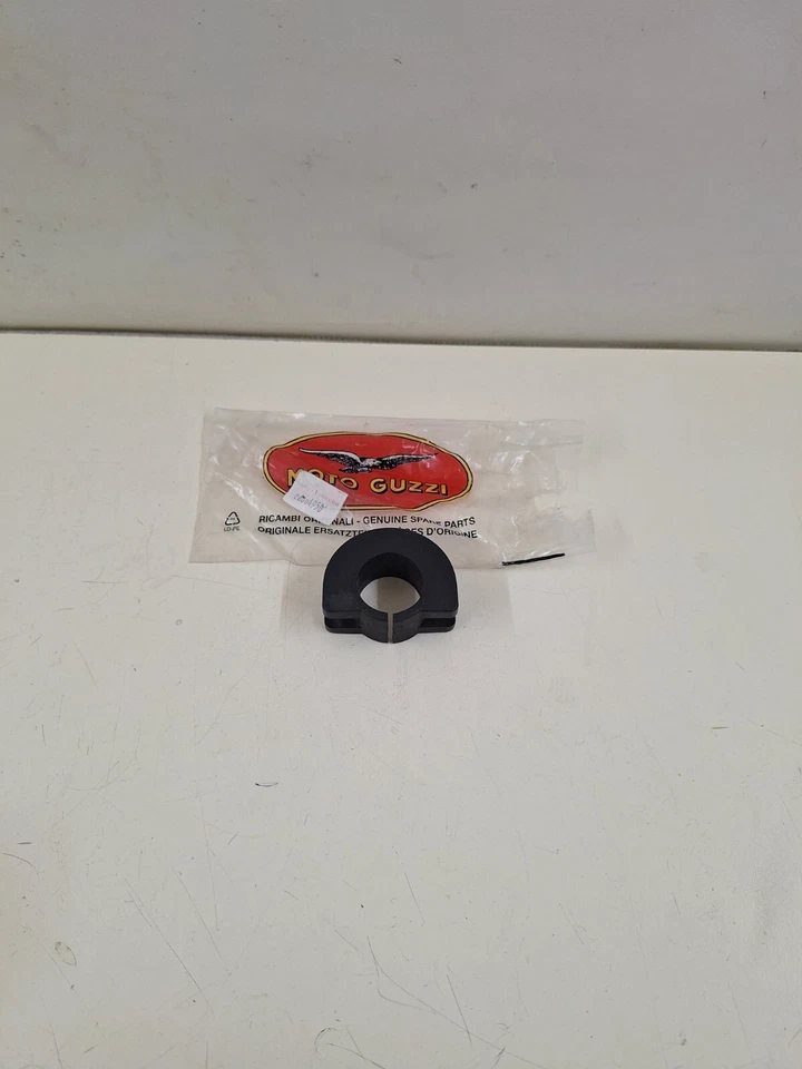 GOMMINO SERBATOIO MOTO GUZZI V75 Foto 2 de 4