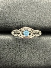 New Condition Sterling Silver Genuine Blue Topaz Ring Size 7.5 B16