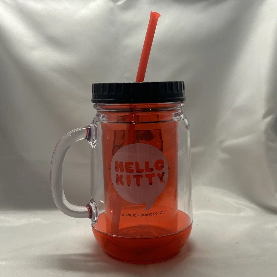 Hello Kitty Double-Walled Plastic Travel Mug With Handle With Straw - Image 3 of 4