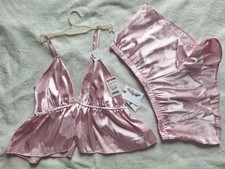 Jessica Simpson Pink Floral Pajama Set with Pearl Bow Accents, Size L