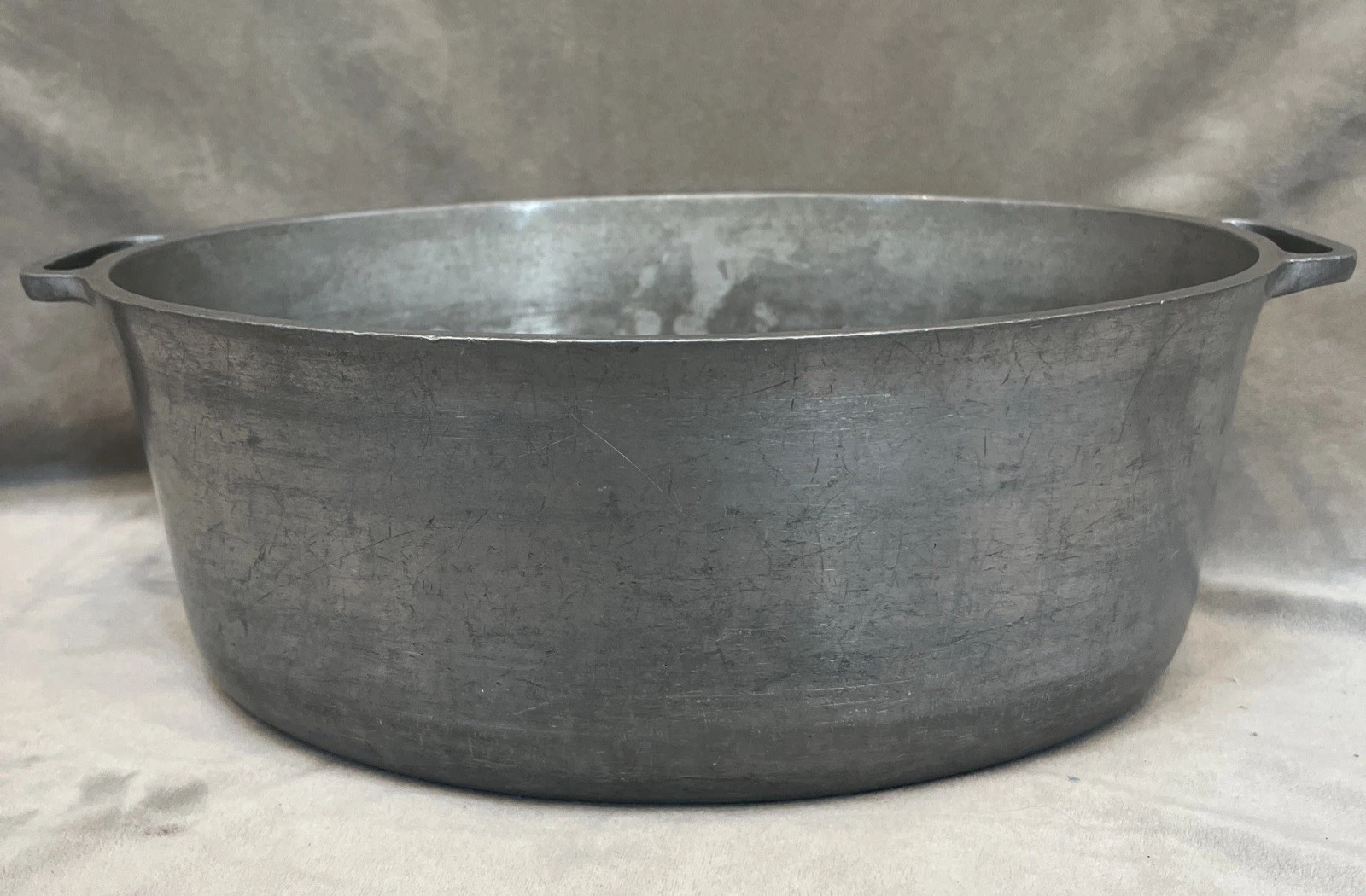 Vintage SUPER HEALTH Large Aluminum Roasting Pot, Cooking Pot, like Magnalite
