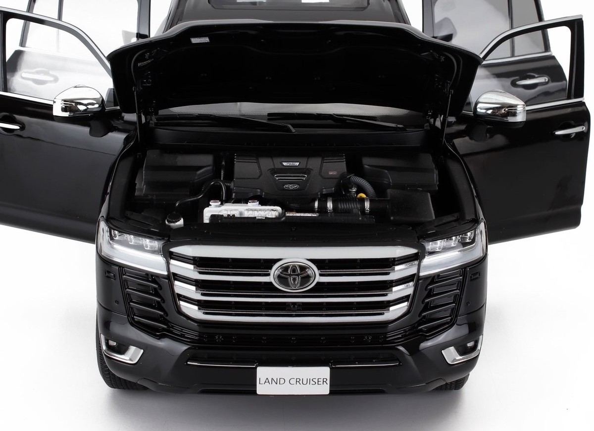 LCD-Model 1/18 Toyota Land Cruiser 300-ZX 2024 Black LCD18013-ZX
