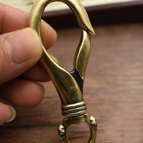 1 PC Brass Keychain & Key Ring EDC Hanging Creative Skull Buckle Tool 75*29 MM - Picture 7 of 9
