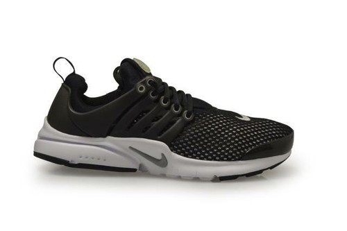 junior nike running trainers