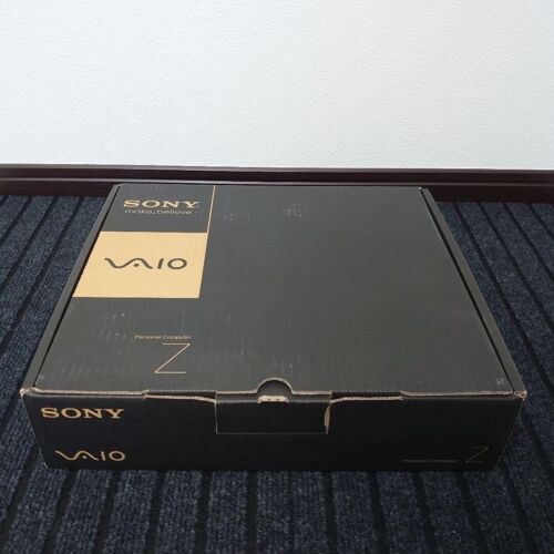 SONY VAIO Z VPCZ Laptop Hybrid Carbon Aluminum Build Mint Condition Japan - Picture 13 of 13