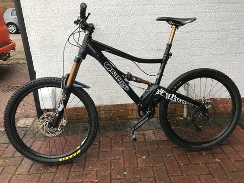 Fox full suspension mountain bike 