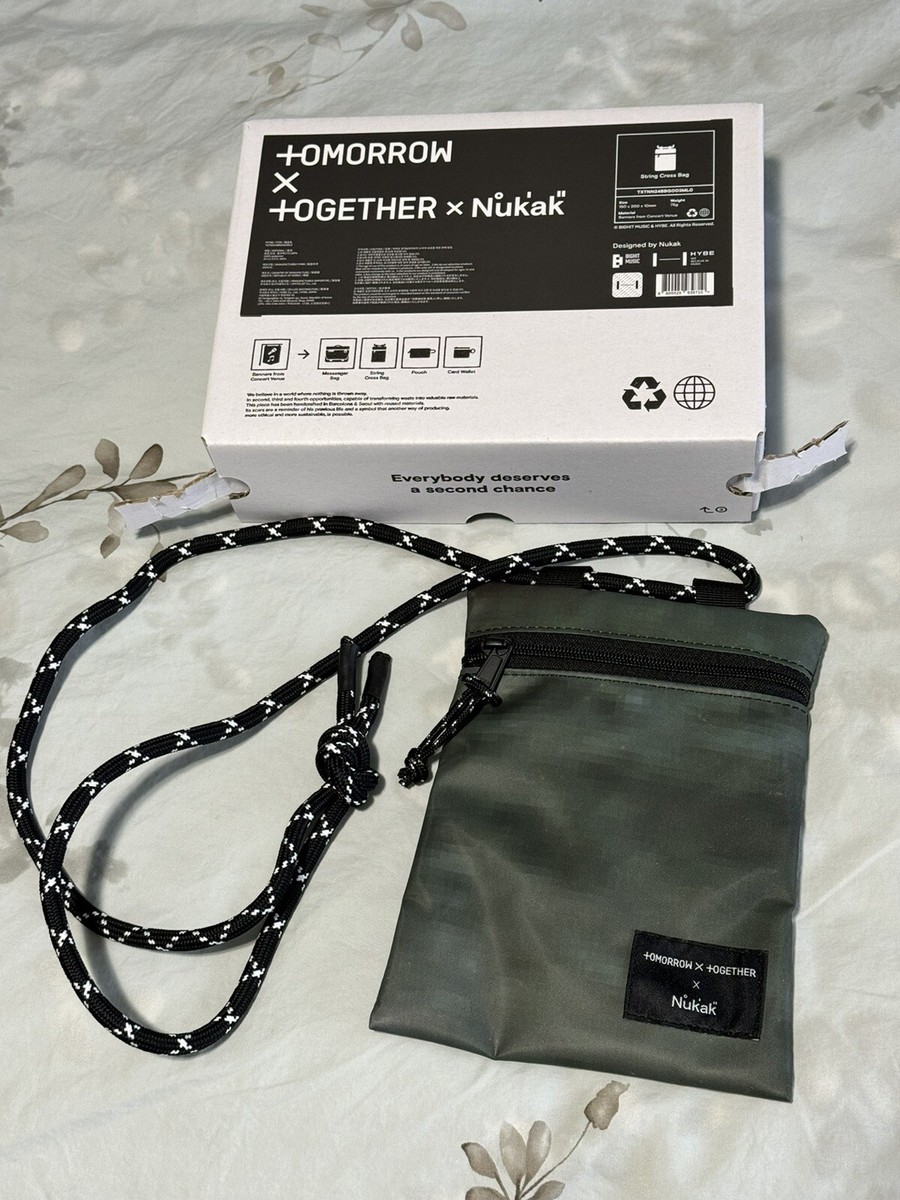 Seventeen Nukak Upcycling Merch ポーチ 【公式通販】