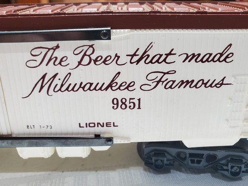 LIONEL 9851 SCHLITZ BEER REFFER CAR NEAR MINT CONDITION. - Picture 2 of 12
