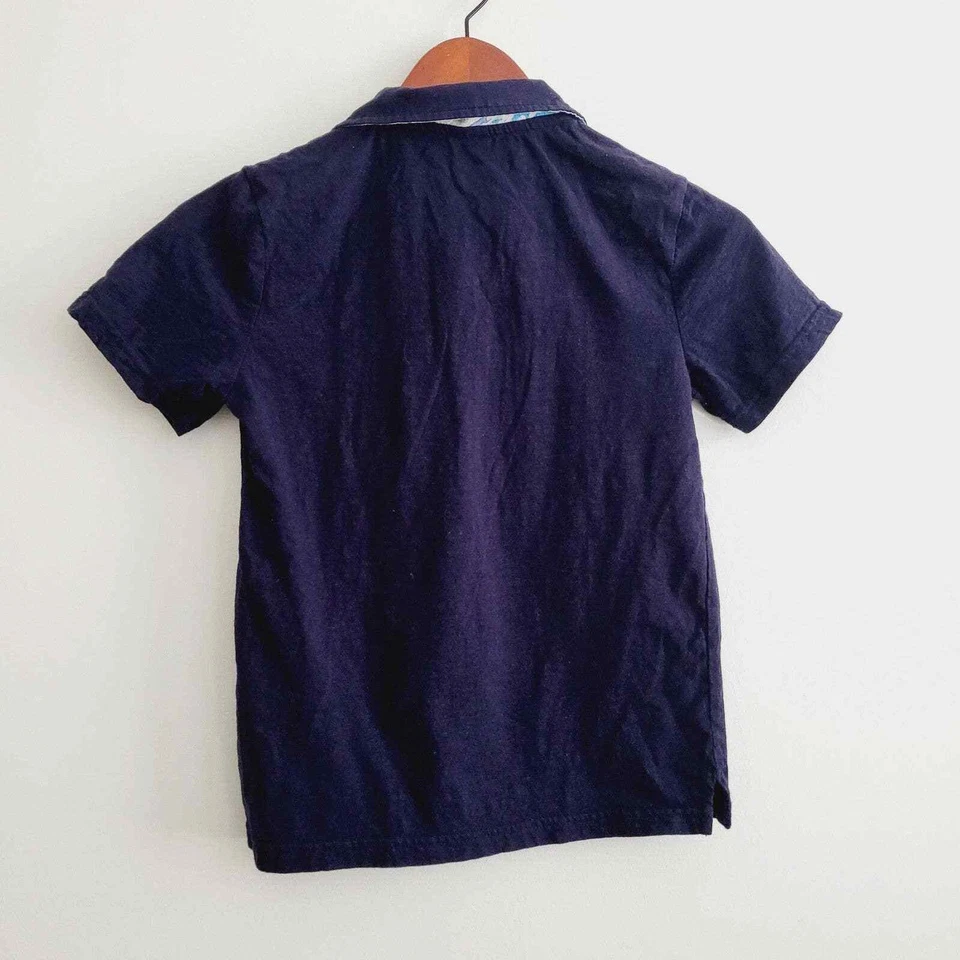 Polo Gymboree Med con ribete de dinosaurio Foto 4 de 4