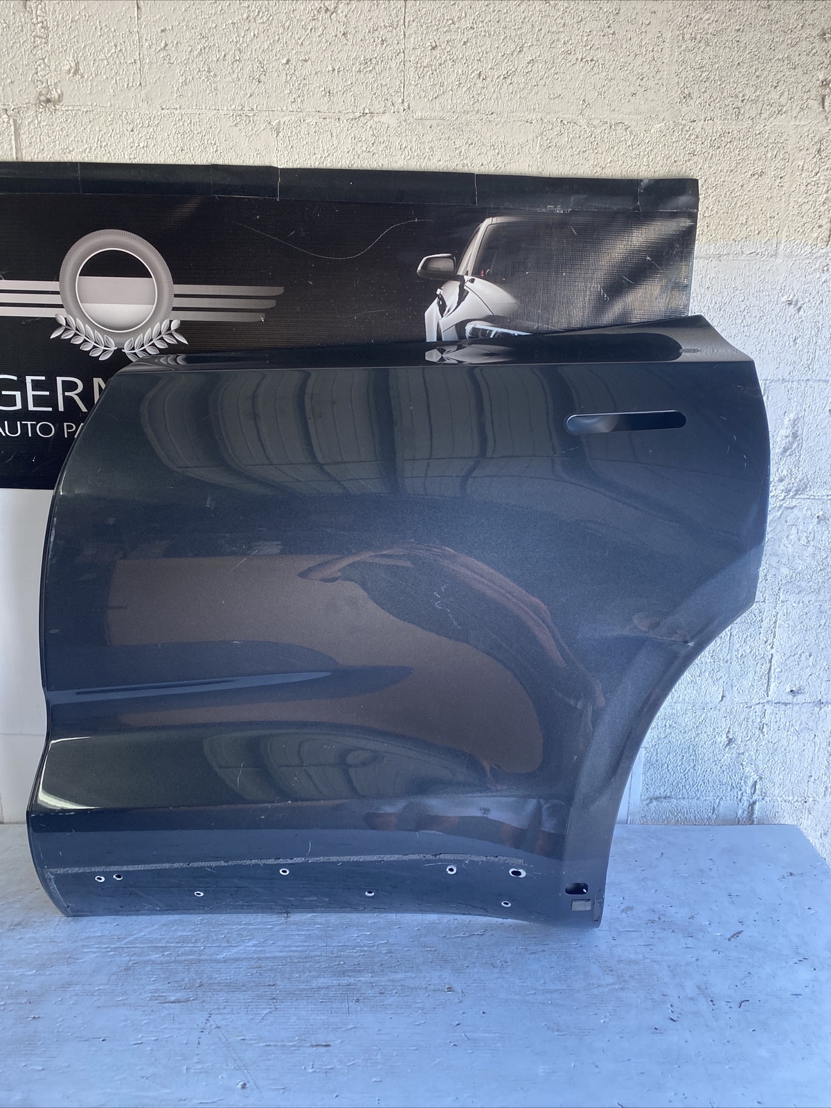 #1012 ASTON MARTIN DBX REAR LEFT DOOR