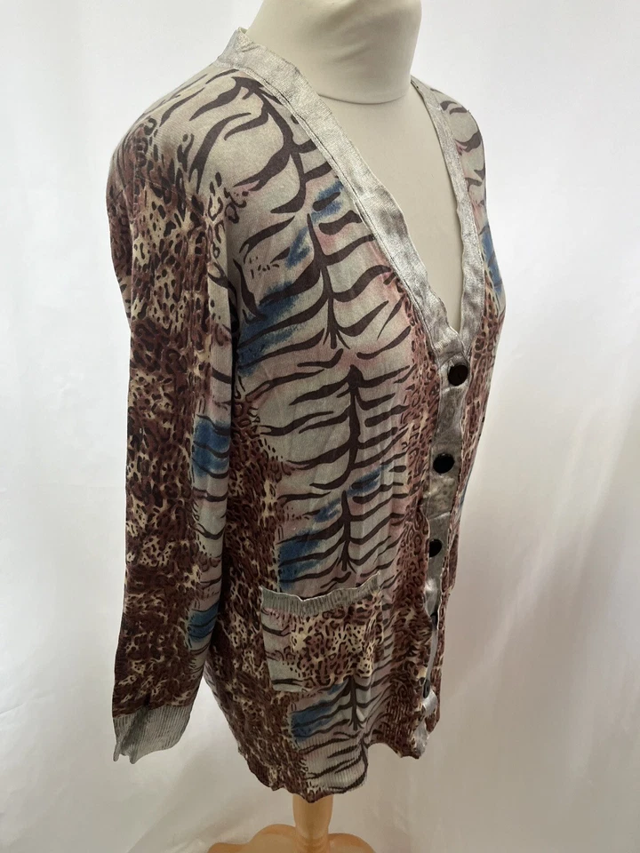 Cardigã Storybook Knits mistura de viscose gola V tamanho P marrom - Imagem 4 de 4