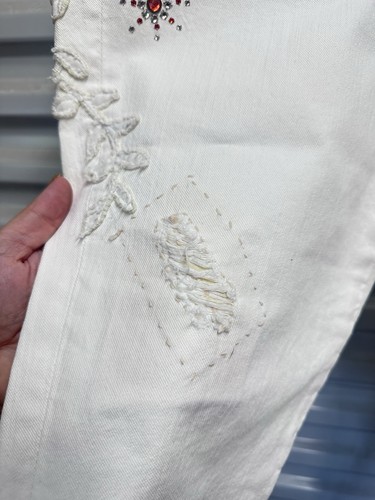 7 For All Mankind Great China Wall Embellished Distressed Capri Jeans Size 32 - Bild 5 von 9