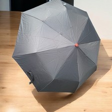 Saks Fifth Avenue Auto Open Close Umbrella Faux Wood Handle 13  Travel 44  Arc