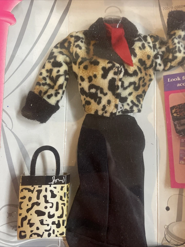 Fashion Avenue Barbie Boutique! ¡Nunca abierto!! Foto 2 de 4