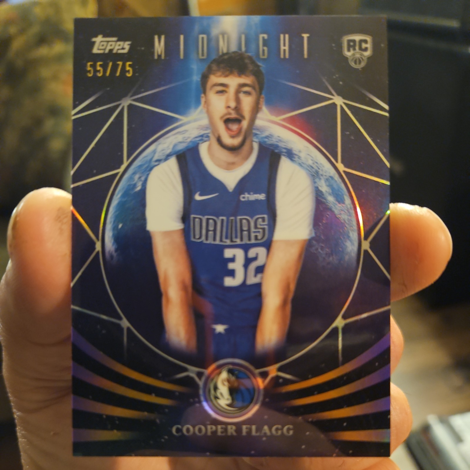 2025-26 COOPER FLAGG TOPPS MIDNIGHT MOONFALL RC PARALLEL 55/75 !!!