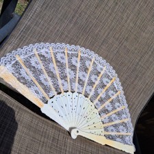 White Lace Folding Hand Fan Decorative Floral Bridal Wedding Accessory