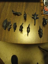 10 Ten Nabisco Dinosaur Cereal Premiums Black Plastic 1960's Complete Set