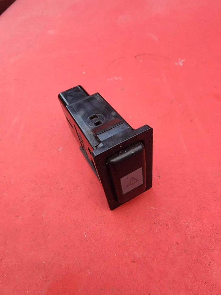 Interruptor intermitente de 4 vías luz de peligro fabricante de equipos originales camioneta Toyota 1989-95 camioneta pickup 4Runner Foto 2 de 4