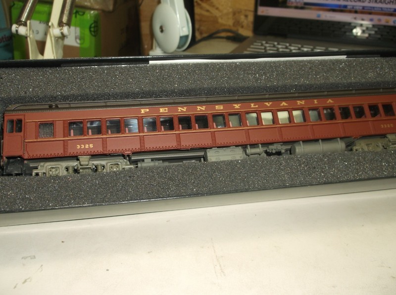 HO Coach Passsenger Car PH G . P P R 3325 Spectrum . With Box 2