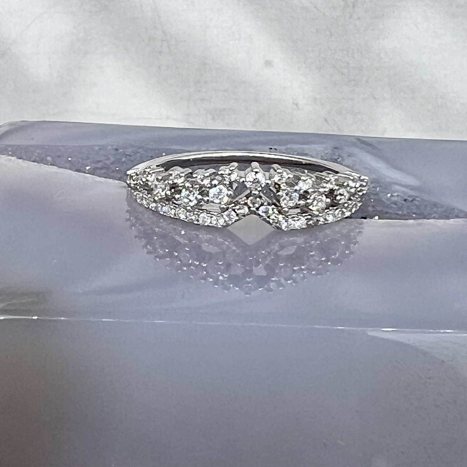 Bague couronne argent 925 anti-ternissement taille 53 ornée d'oxydes