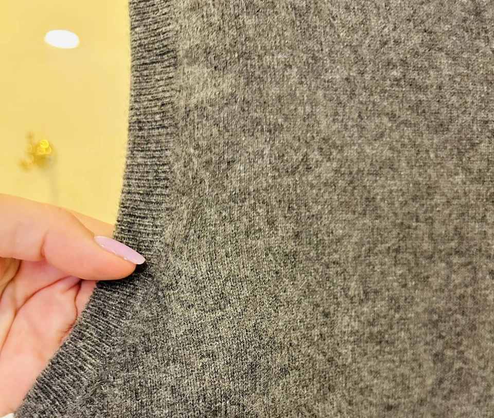 Chaleco Suéter Negro Marrón Colección 1826 Para Hombre 100% Cachemira Talla XL Cuello en V Nuevo con Etiquetas Foto 4 de 4