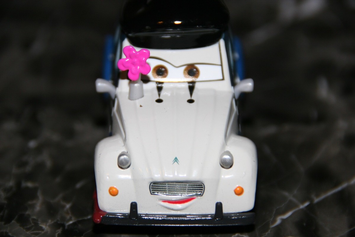 DISNEY PIXAR CARS 