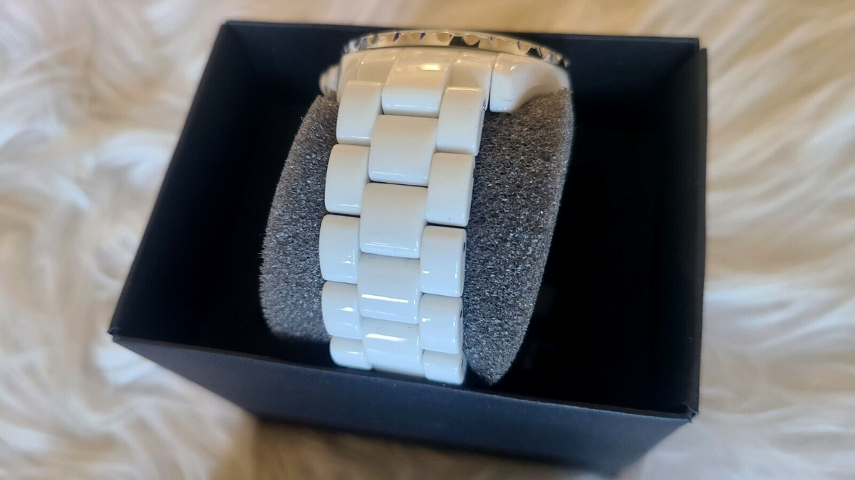 Vintage Metropolitan Museum Of Art MMA Absract Watch Crystal  display picture 2