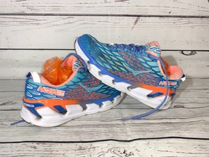 hoka one one vanquish women's