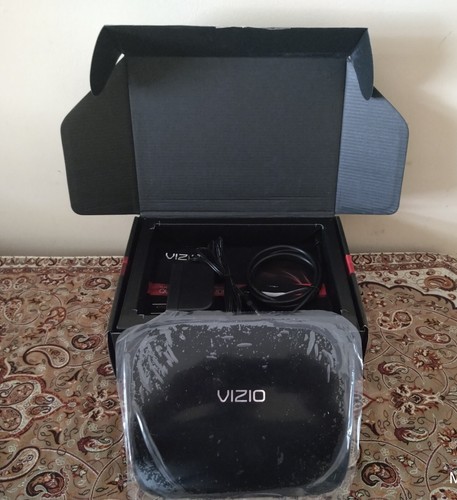 Vizio XWR100 54 Mbps 4-Port 10/100 Wireless Dual Band 802.11N Router - Picture 3 of 4