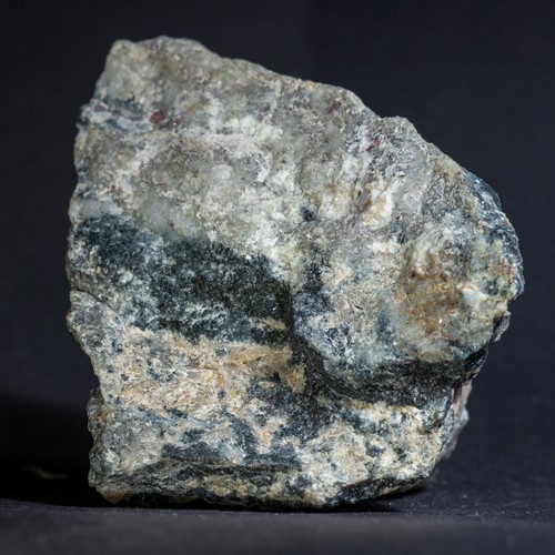 Muestra mineral de wollastonita. Localidad rara: Cabo Turii Óblast de Murmansk Rusia - Imagen 4 de 4
