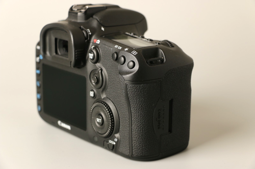 Canon EOS 7D Mark II + EF-S 18-135mm IS STM Lens MINT in Box From Japan - Picture 11 of 22