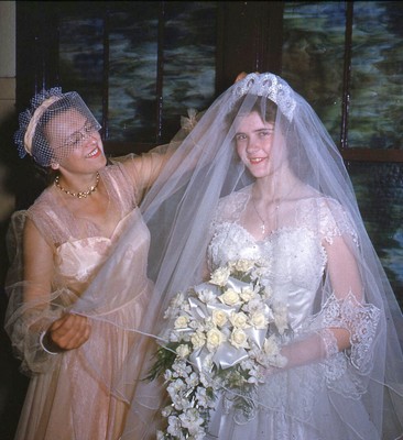 Vintage Stereo Realist Photo 3D Slide WEDDING Bride's Mother w Veil