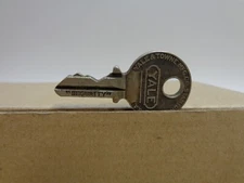 Vintage Key Yale & Towne No. GG 850 Security Stamford CT