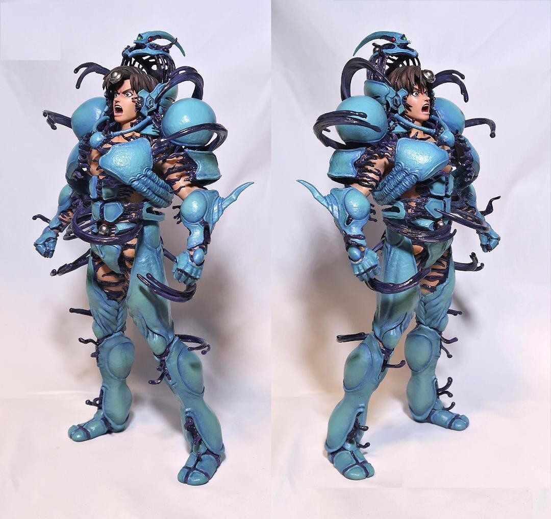 THE BIOBOOSTED ARMOR Guyver Transformation 1/6 Scale Garage Model