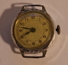 Beautiful Vintage Ladies Mechanical Watch For Repairs