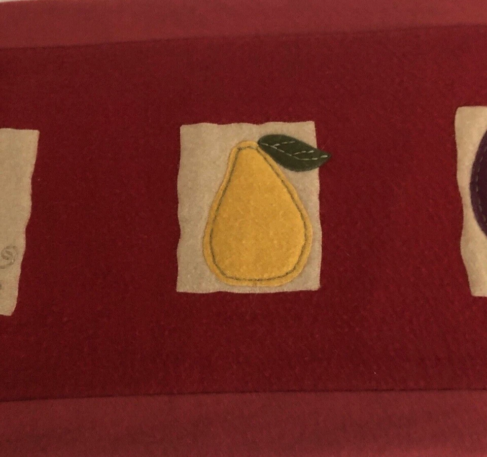 Autumn Harvest Thanksgiving 2003 Table Runner Appliqued Fruits Wool Cotton  VGC - Image 3 of 4