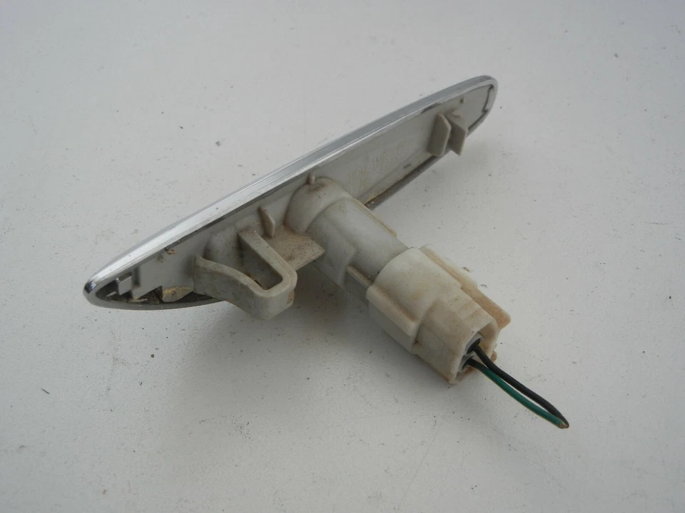 Luz marcadora lateral guardabarros delantero derecho suzuki kizashi 2010 2011 2012 2013 diestro  Foto 2 de 3