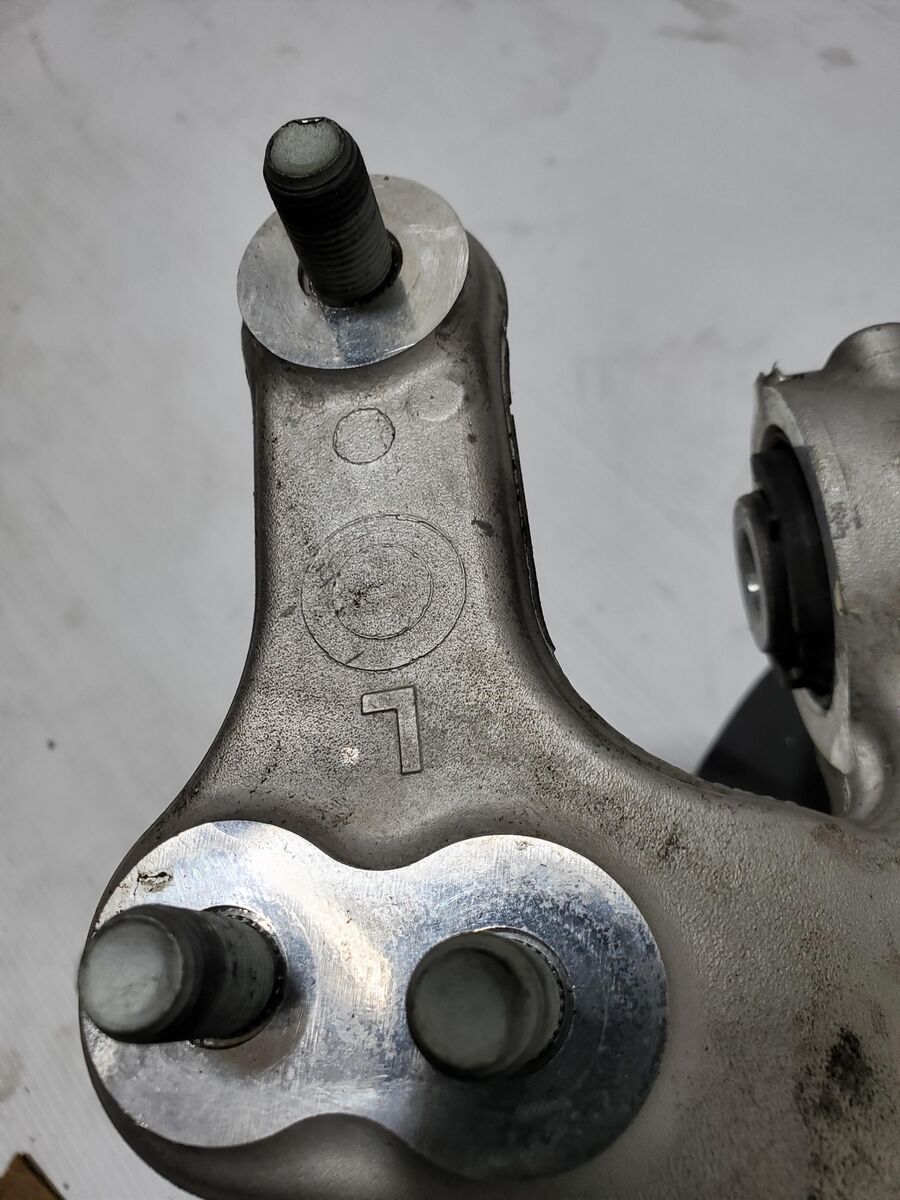 Rear Left Suspension Knuckle w/ Hub 52700-L3050 2021 Kia K5 Rear Left Suspension Knuckle w/ Hub 52700-L3050 2021 Kia K5