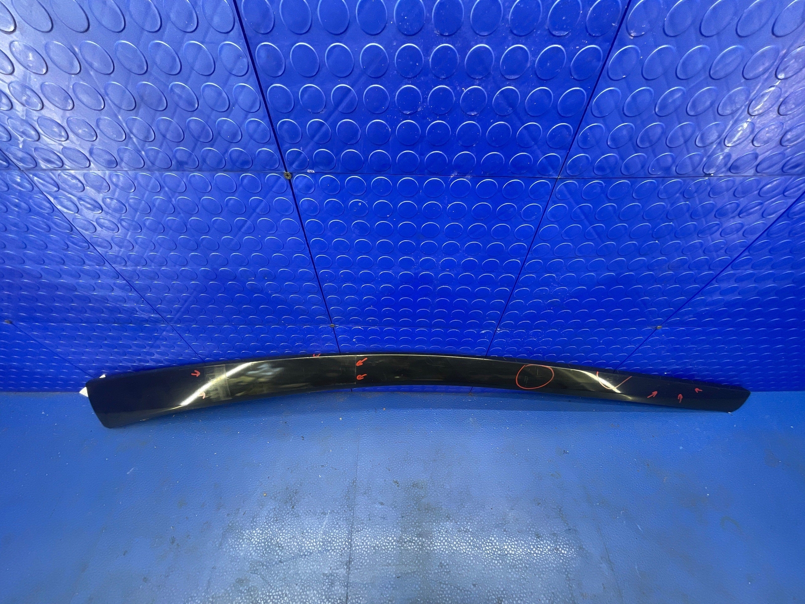 2014-2020 BMW I8 RIGHT SIDE ROOF MOULDING TRIM (B96) *SANDED* 51447336424