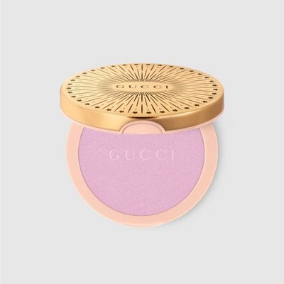 Gucci Glow Highlighter Pressed Powder in Frosted Lilac.
