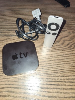 Apple TV (3rd Generation) Media Streamer A 1469 with remote and power cable