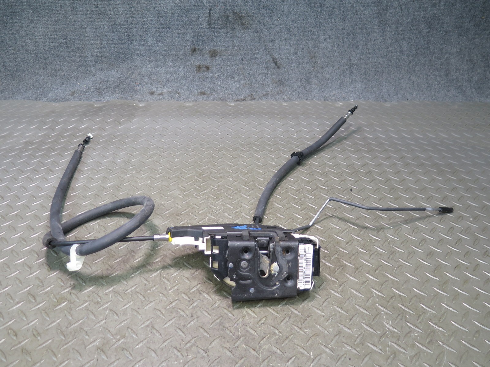 2017-2020 MASERATI LEVANTE M161 FRONT RIGHT DOOR LOCK LATCH ACTUATOR 670101181